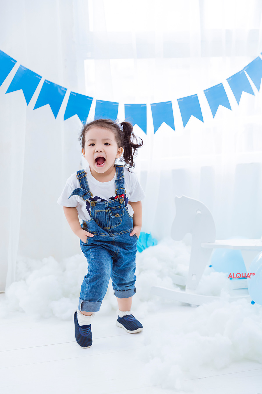 album ảnh bé tường vy